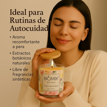 Vela de cera de  Soya y Aceite Esencial de Pera Inglesa & Fressia para masajes, aromaterapia,  100% Vegana, Natural, 132 g con Caja de Lujo, Cristal y tapa de Bamboo