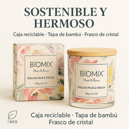 Vela de cera de  Soya y Aceite Esencial de Pera Inglesa & Fressia para masajes, aromaterapia,  100% Vegana, Natural, 132 g con Caja de Lujo, Cristal y tapa de Bamboo
