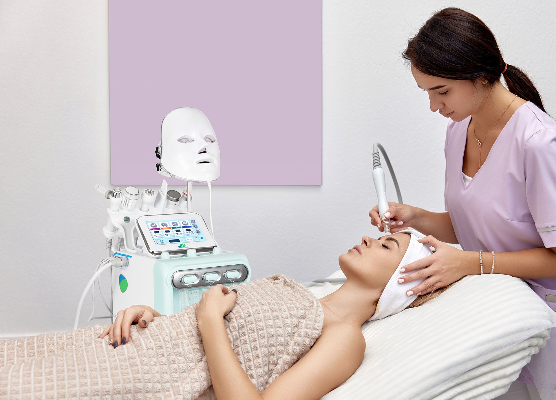 Máquina Hidrofacial 7 en 1  Limpieza Profunda, Microdermoabrasión, Radiofrecuencia, Ultrasonido, Pulverizador, Terapia Fría, Máscara LED – Profesional para Spa y Estética